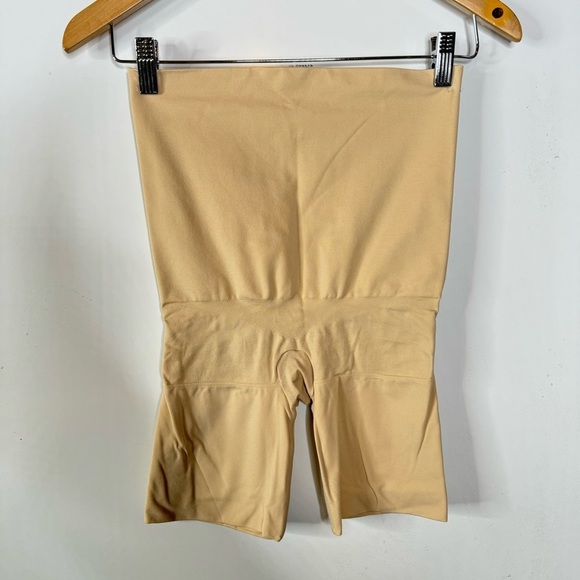 Assets by Spanx Remarkable Results High Waist Mid Thigh Body Shaper Size Xlarge - Picture 1 of 5
